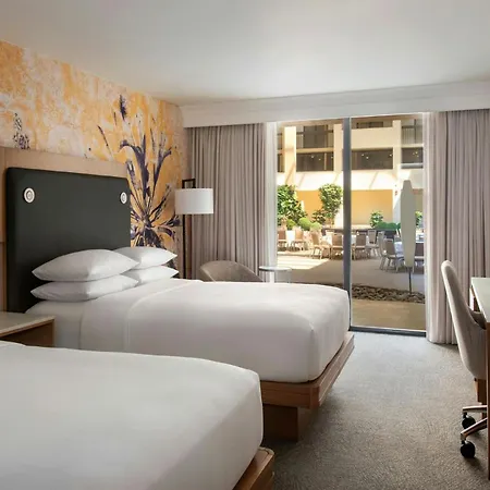 Westchester Marriott Tarrytown Exterior photo
