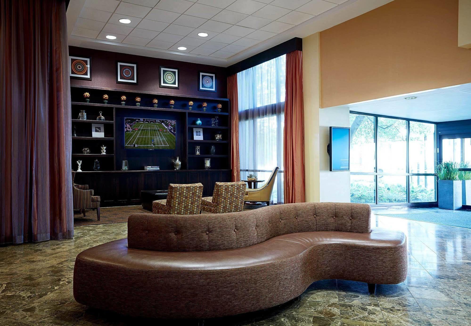 Westchester Marriott Hotel 4*